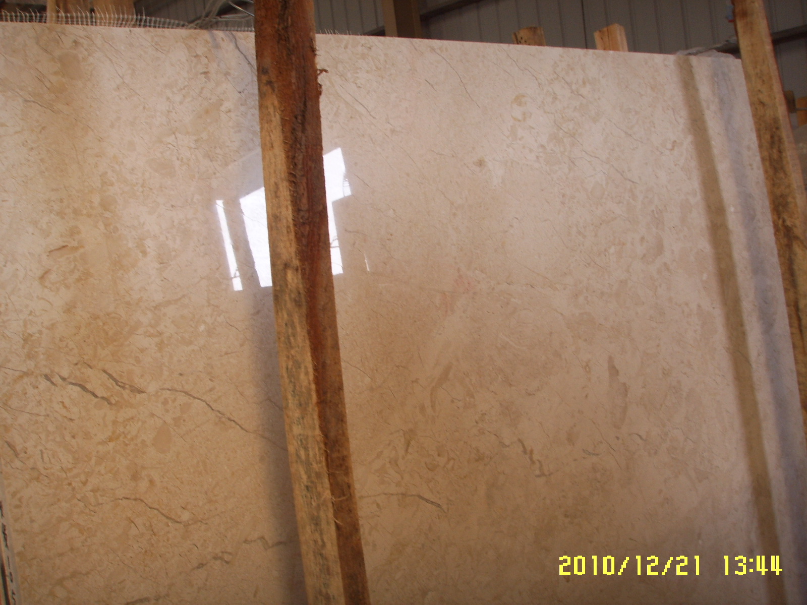 Empire beige